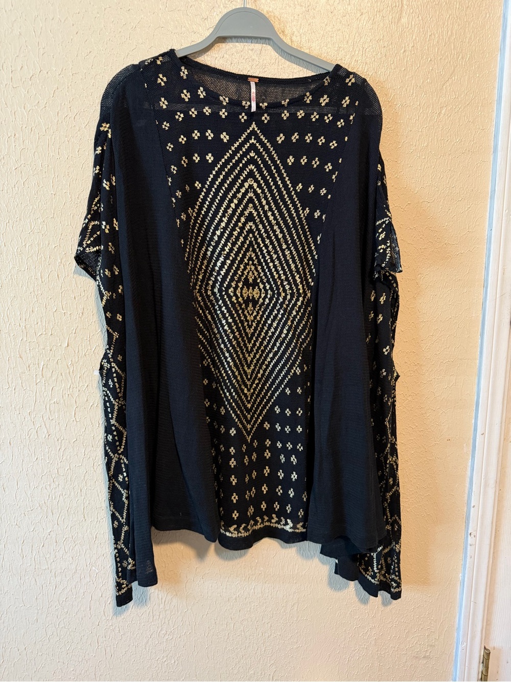 Free People Geometric Poncho Oversized Size Small Black Gold
